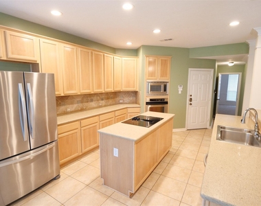 22719 Sierra Lake Court - Photo Thumbnail 13