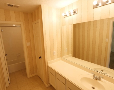 22719 Sierra Lake Court - Photo Thumbnail 31