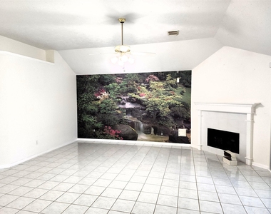 3103 Gatesbury North Drive - Photo Thumbnail 3