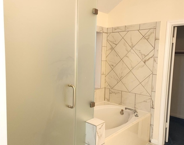 3103 Gatesbury North Drive - Photo Thumbnail 12