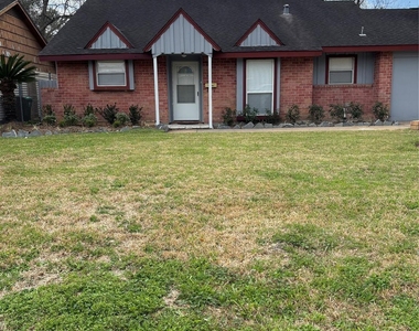 4115 Tidewater Drive - Photo Thumbnail 2