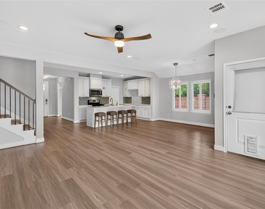 2524 Hagerman Court - Photo Thumbnail 14