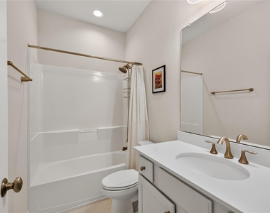2524 Hagerman Court - Photo Thumbnail 9