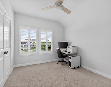 2524 Hagerman Court - Photo Thumbnail 35