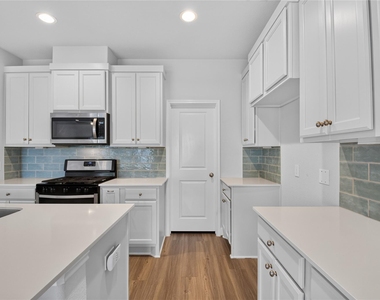 2524 Hagerman Court - Photo Thumbnail 21
