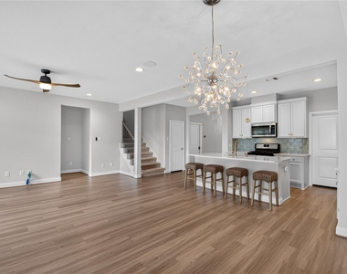 2524 Hagerman Court - Photo Thumbnail 18