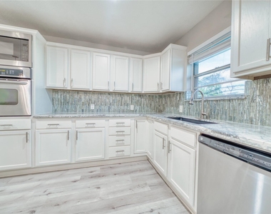 4406 Mallard Drive - Photo Thumbnail 6