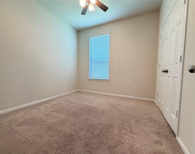 10233 Cleartide Lane - Photo Thumbnail 10