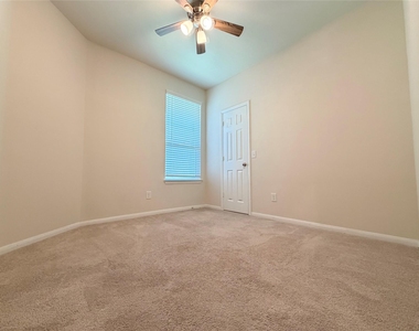 10233 Cleartide Lane - Photo Thumbnail 13