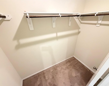 10233 Cleartide Lane - Photo Thumbnail 8