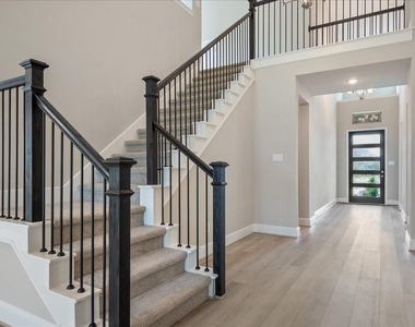7523 Mariposa Way - Photo Thumbnail 12