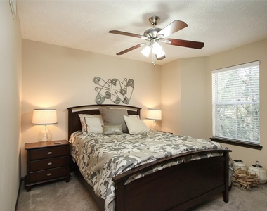 8051 Bay Branch Drive - Photo Thumbnail 18