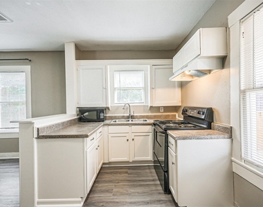 216 Redan Street - Photo Thumbnail 12