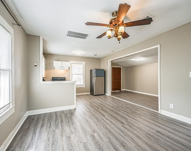 216 Redan Street - Photo Thumbnail 9