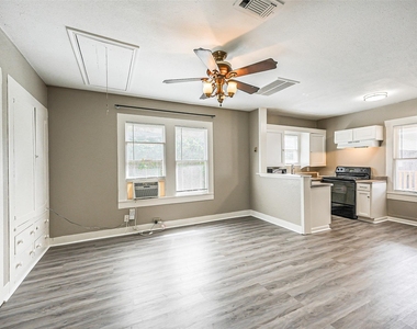 216 Redan Street - Photo Thumbnail 8