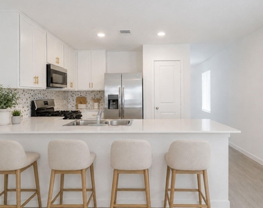 3143 Savannah Rose Drive - Photo Thumbnail 3
