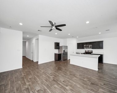 21314 Sleepy Willow Street - Photo Thumbnail 4