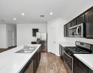 21314 Sleepy Willow Street - Photo Thumbnail 11