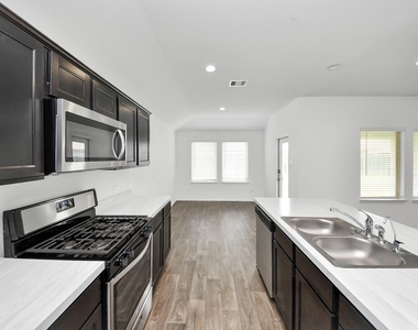 21314 Sleepy Willow Street - Photo Thumbnail 9