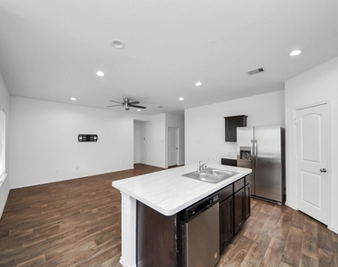 21314 Sleepy Willow Street - Photo Thumbnail 12