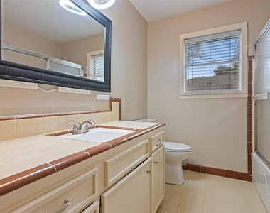 3808 Avenue O - Photo Thumbnail 27