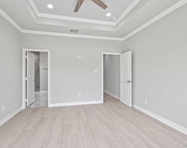 5415 Bacher Street - Photo Thumbnail 8