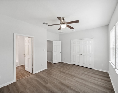 9018 Everglade Drive - Photo Thumbnail 18