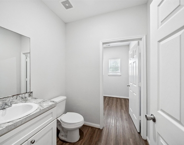9018 Everglade Drive - Photo Thumbnail 12