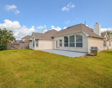 6726 Oakman - Photo Thumbnail 31