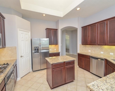 6726 Oakman - Photo Thumbnail 13