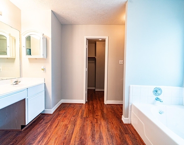 14250 Andrea Way Lane - Photo Thumbnail 23