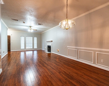 14250 Andrea Way Lane - Photo Thumbnail 2