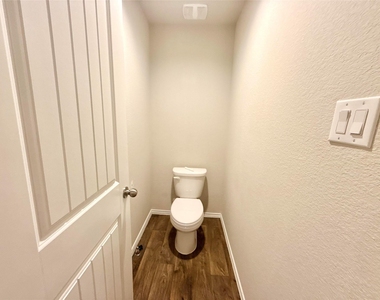 846 Autumn Flats Way - Photo Thumbnail 21