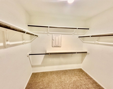 846 Autumn Flats Way - Photo Thumbnail 20