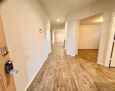 846 Autumn Flats Way - Photo Thumbnail 3
