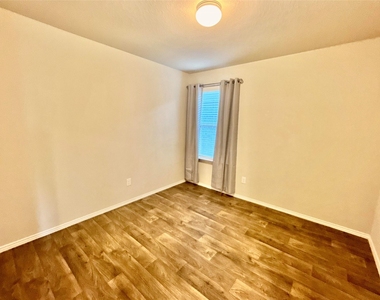 846 Autumn Flats Way - Photo Thumbnail 7