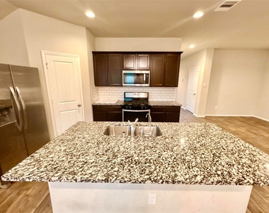 846 Autumn Flats Way - Photo Thumbnail 11