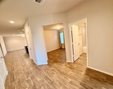 846 Autumn Flats Way - Photo Thumbnail 4