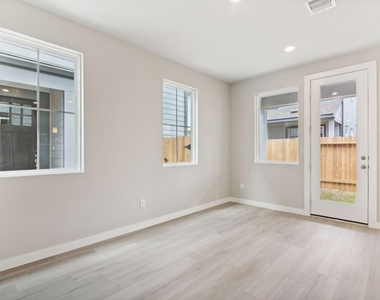 4214 Hatch Silo Lane - Photo Thumbnail 10