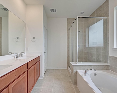 8022 Pinebrook Arbor Court - Photo Thumbnail 31