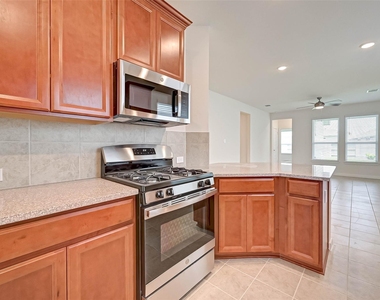 8022 Pinebrook Arbor Court - Photo Thumbnail 17