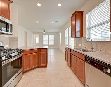 8022 Pinebrook Arbor Court - Photo Thumbnail 13