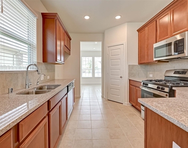 8022 Pinebrook Arbor Court - Photo Thumbnail 14