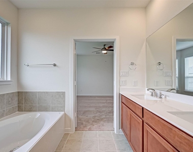 8022 Pinebrook Arbor Court - Photo Thumbnail 35