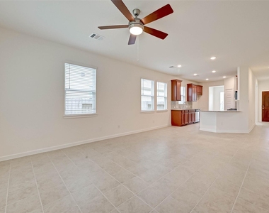 8022 Pinebrook Arbor Court - Photo Thumbnail 10