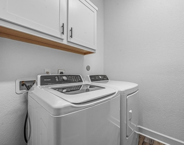 7415 Denali Drive - Photo Thumbnail 30