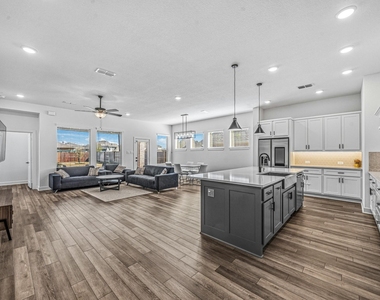 7415 Denali Drive - Photo Thumbnail 11