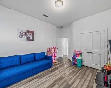 7415 Denali Drive - Photo Thumbnail 22
