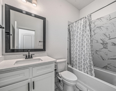 7415 Denali Drive - Photo Thumbnail 24