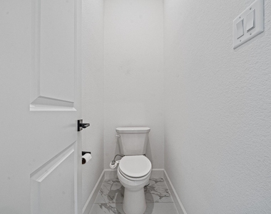 7415 Denali Drive - Photo Thumbnail 21